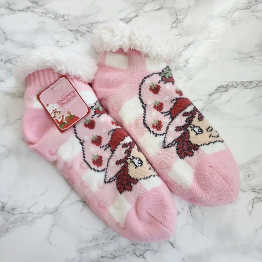 Strawberry Shortcake Non Slip Slipper Socks Women’s Shoe Size 4-10 Soft Knit NEW